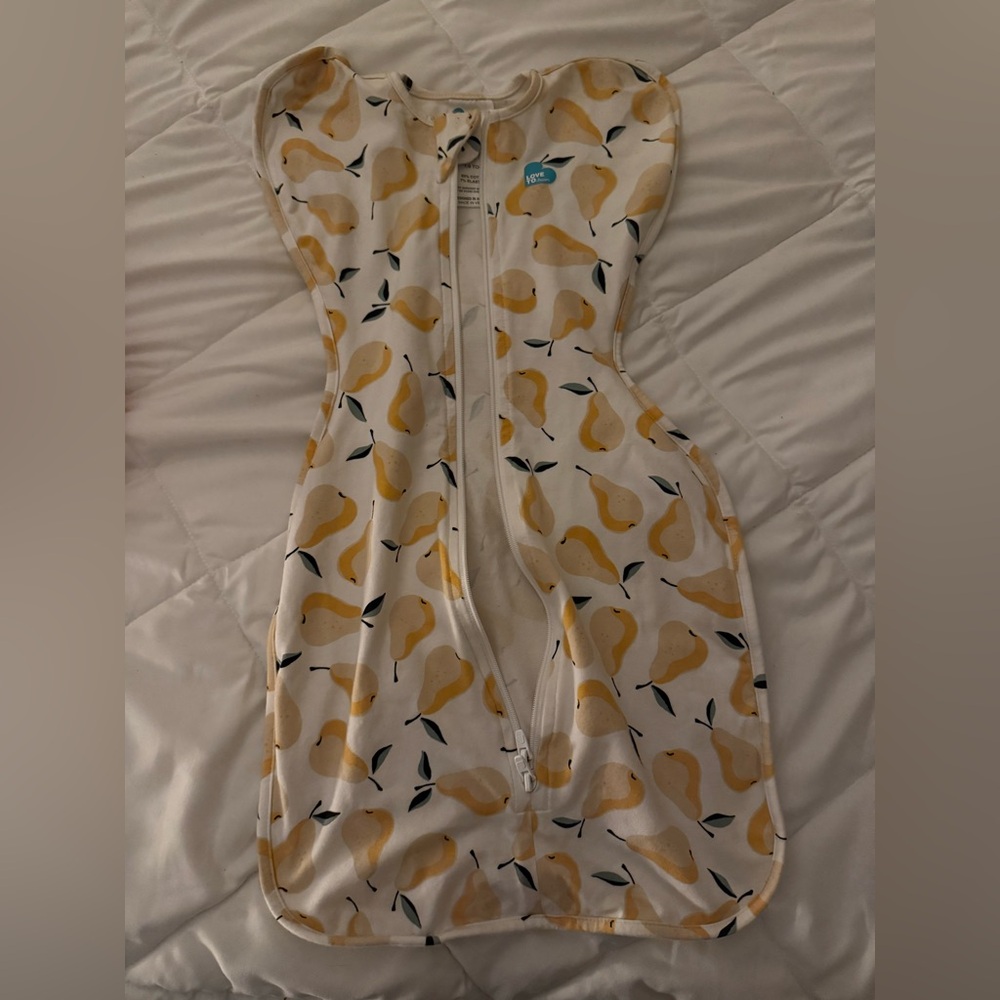 Love to Dream Swaddle Up in Pears size Small